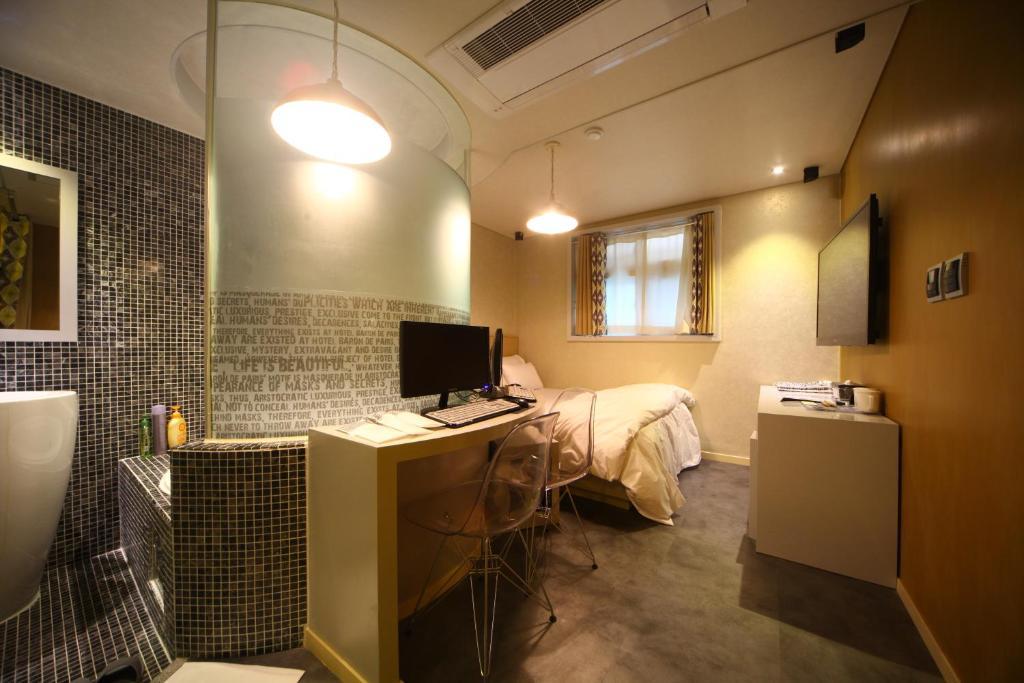 Baron De Paris Motel Seoul Room photo