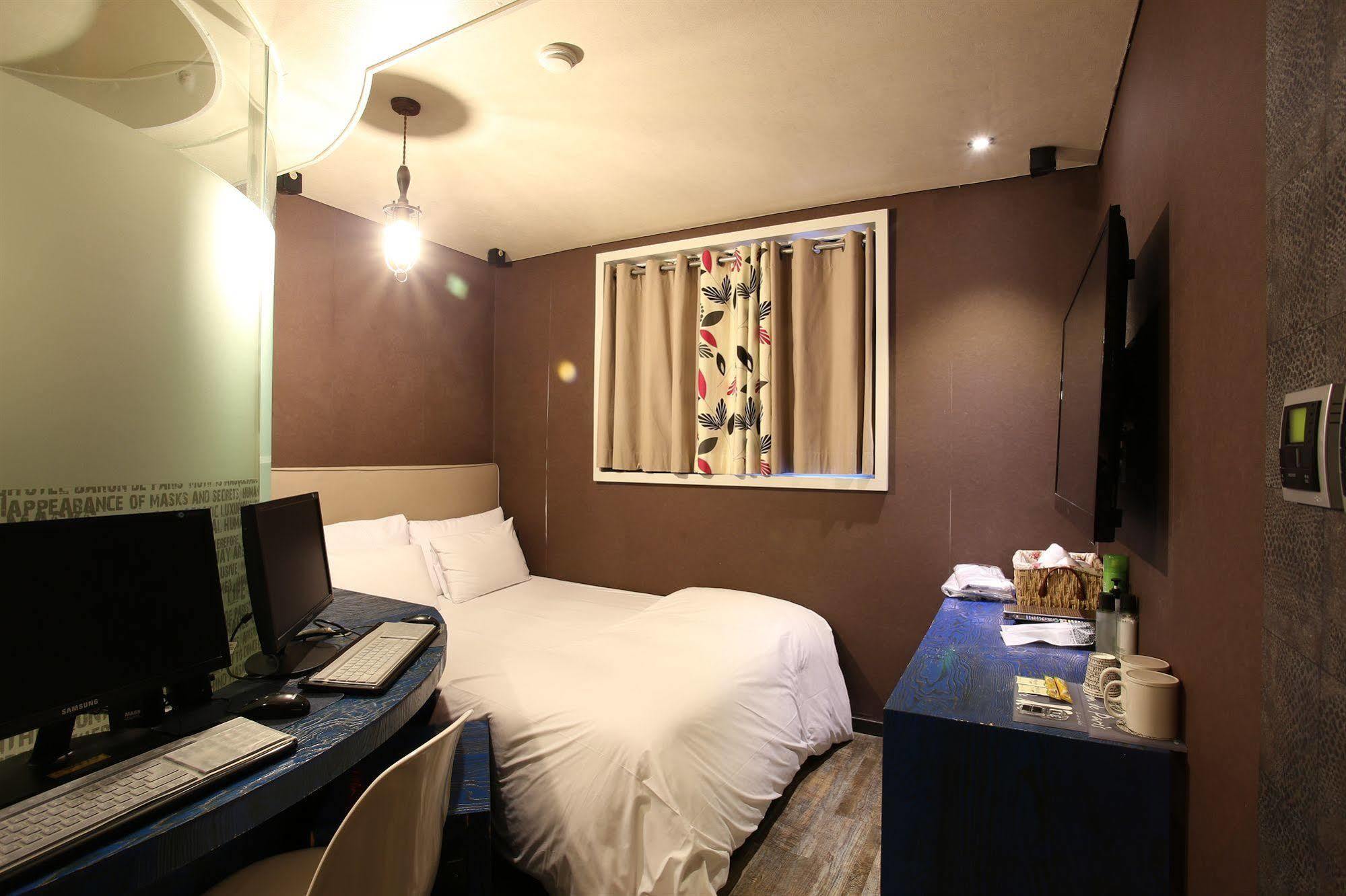 Baron De Paris Motel Seoul Exterior photo