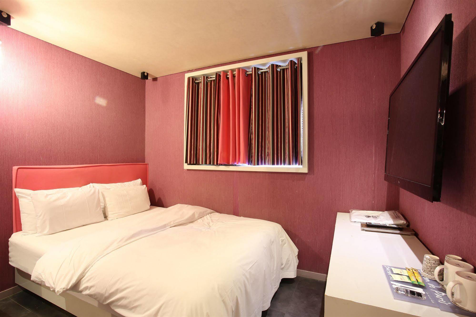 Baron De Paris Motel Seoul Exterior photo